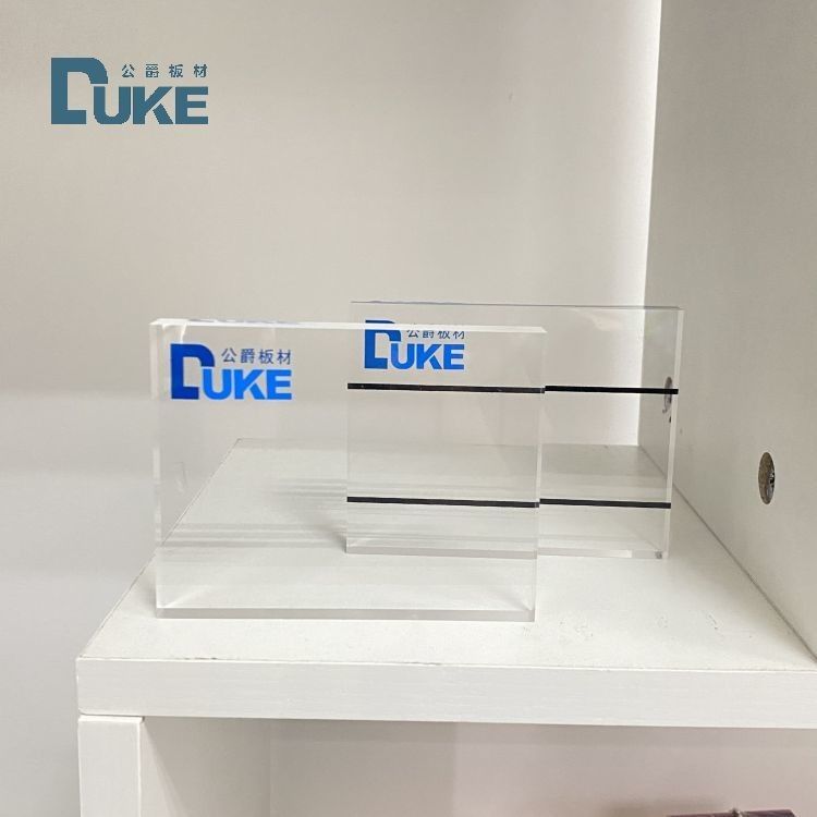 صفحه آکریلیک ضد اشعه ی UV 8 میلی متری دوک تولید کننده 20x30ft Soundproof Fence UV 4mm PMMA برای حکاکی ساختمان شهری شامل