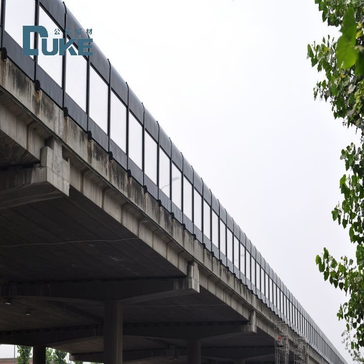 صفحه آکریلیک ضد اشعه ی UV 8 میلی متری دوک تولید کننده 20x30ft Soundproof Fence UV 4mm PMMA برای حکاکی ساختمان شهری شامل