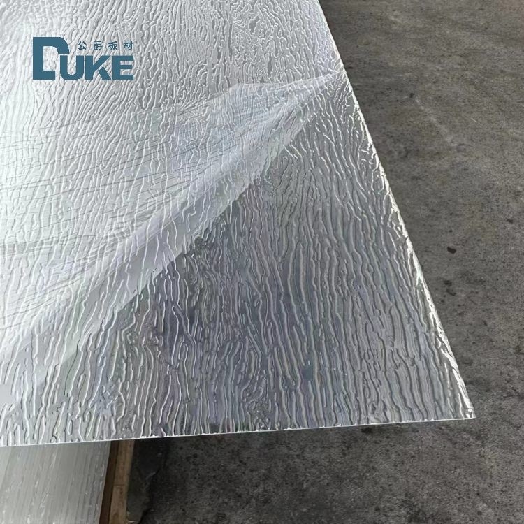 سنگ مقاوم به مواد شیمیایی با بافت شفاف و شکل V و ورق آکریلیک خطی در 6mm 10mm ضخامت و طراحی ماندگار